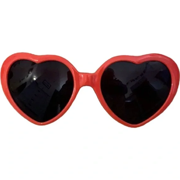 Red Heart Shaped Sunglasses 🕶 New In Bag - perfect for Taylor Swift - Picture 2 of 5